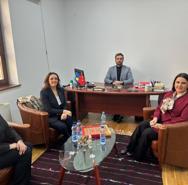 KOSOVA TEMSİL VE KOORDİNASYON KURULU BAŞKANIMIZ DİDEM CİBO CANBULAT PRİZREN BELEDİYE BAŞKAN YRD. FURKAN BÜTÜÇ’Ü ZİYARET ETTİ.
