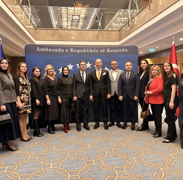 KOSOVA CUMHURİYET BAĞIMSIZLIK GÜNÜ MÜNASEBETİYLE DÜZENLENEN RESEPSİYONA SN.BÜYÜKELÇİ EKSELANSLARI AGON VRENEZİ’NİN DAVETİ ÜZERİNE KATILIM SAĞLADIK.