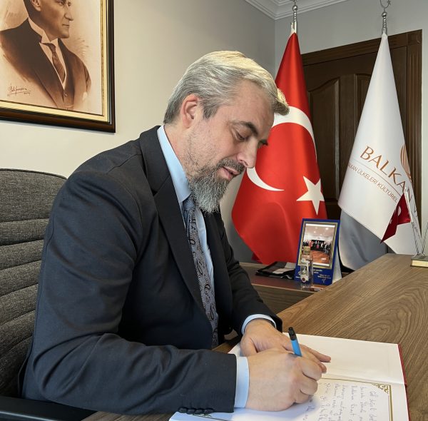 KOSOVA SAVUNMA BAKANLIĞINDA TECRÜBELİ BİR İSİM: ENİS KERVAN