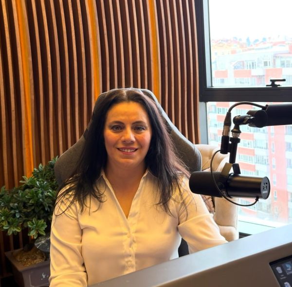 AHU DİDEM YARARBAŞ RADYO NABIZ’DA KADIN VE TOPLUM SAĞLIĞI PANELİMİZ HAKKINDA BİLGİ AKTARDI.