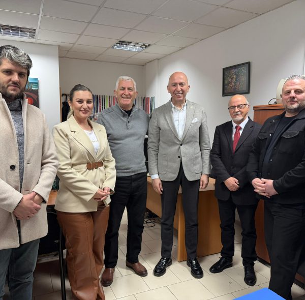 KOSOVA TÜRK GAZETECİLER DERNEĞİNE TANIŞMA VE NEZAKET ZİYARETİ GERÇEKLEŞTİRDİK.