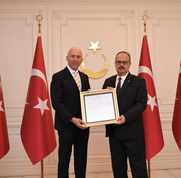 ANKARA VALİMİZ YAKUP CANBOLAT’A HAYIRLI OLSUN ZİYARETİNDE BULUNDUK..