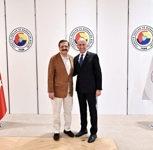 YÖNETİM KURULU BAŞKANIMIZDAN TOBB BAŞKANI M. RİFAT HİSARCIKLIOĞLU’NA ZİYARET..